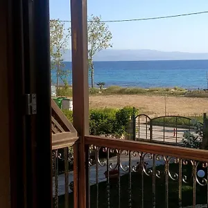 Διαμέρισμα Galanis, Άφυτος
